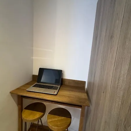 Eli's 31 Apartament *