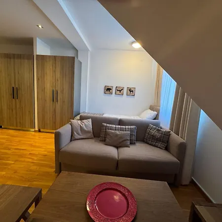 Eli's 31 Apartament *