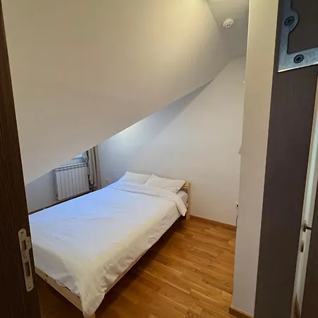 Eli's 31 Apartament